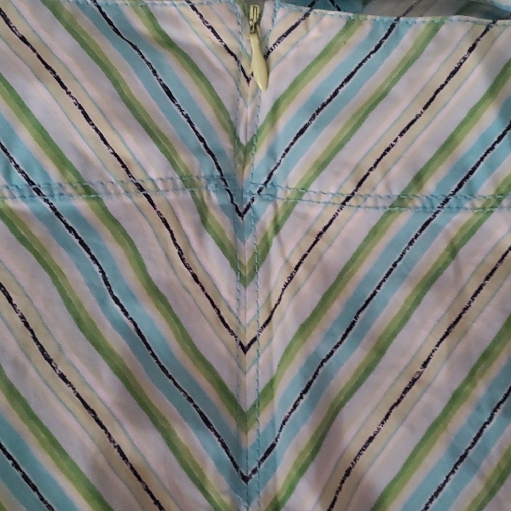 Skirt - Picture 2 of 3